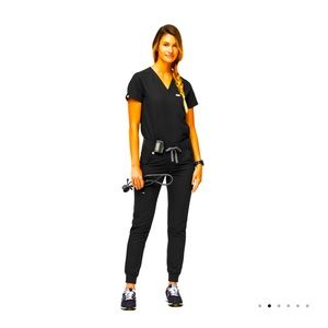 Casma Three-Pocket Scrub Top Zamora Jogger Scrub Pants $35 for both :)